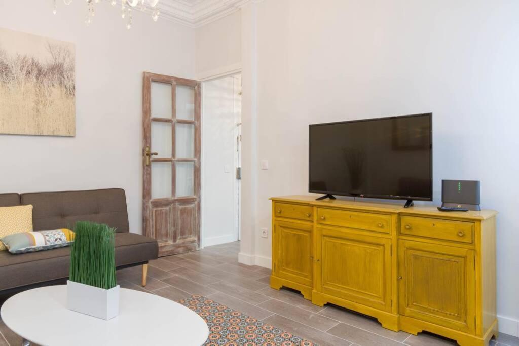 Sensacional Apartamento Junto A Palacio Real By Batuecas Madrid Exterior photo