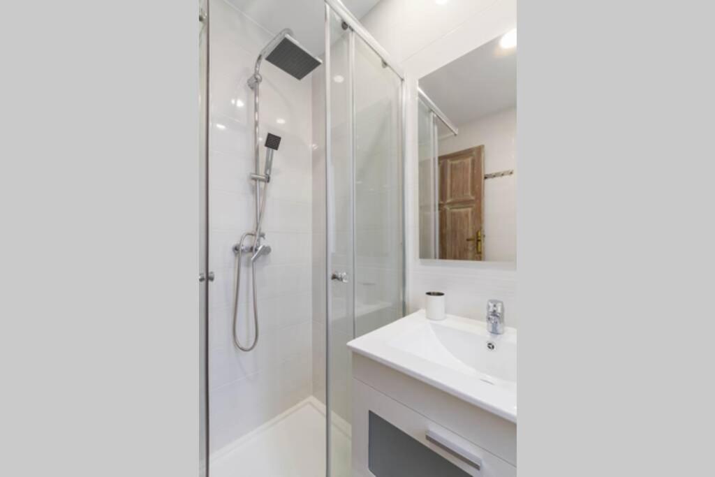 Sensacional Apartamento Junto A Palacio Real By Batuecas Madrid Exterior photo